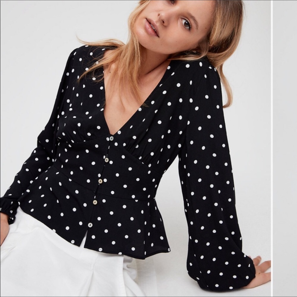 ⭐️Aritzia Wilfred Prairie blouse❤️EUC